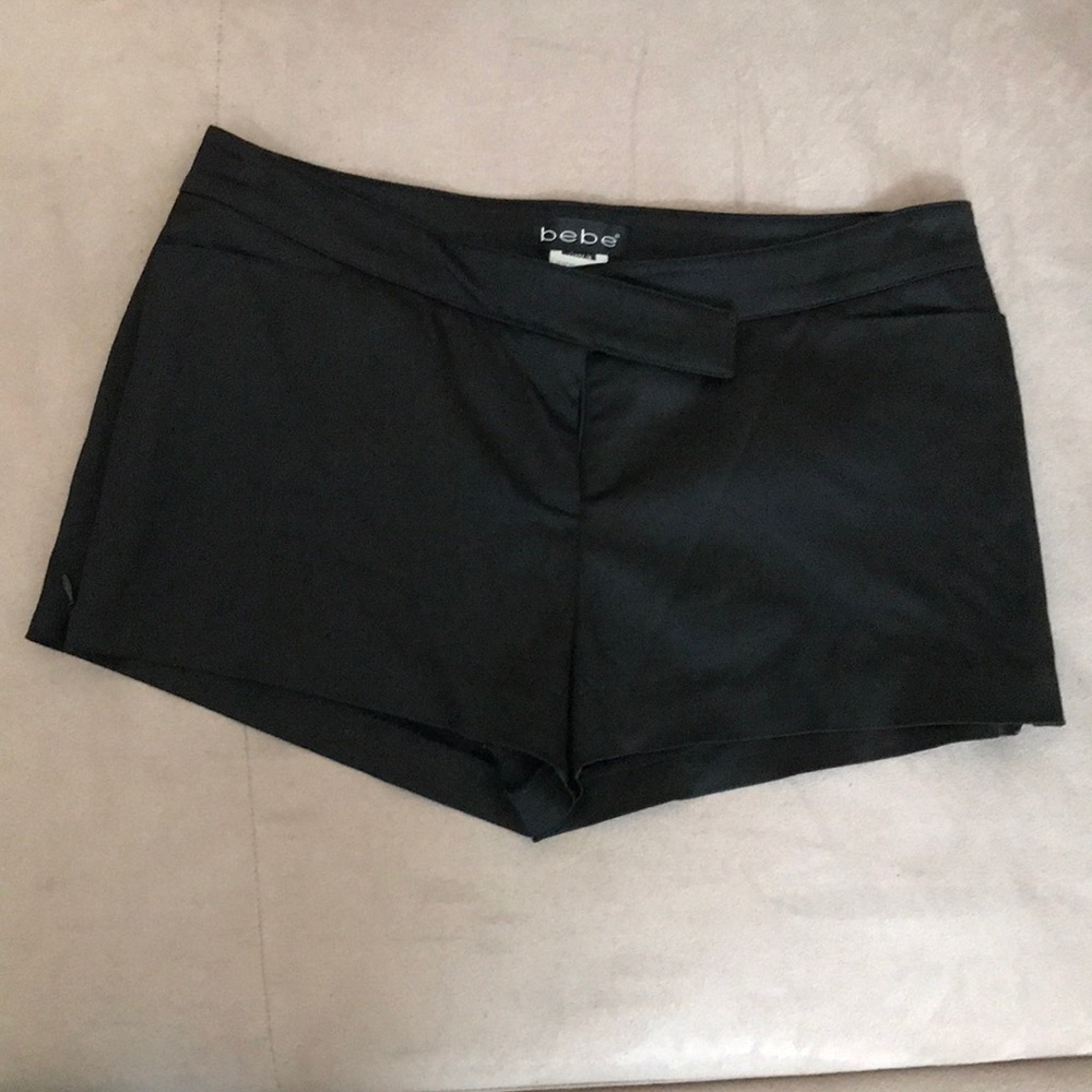 Bebe dress shorts L